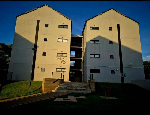 2 BEDROOM PROPERTY TO RENT IN CLUBVIEW